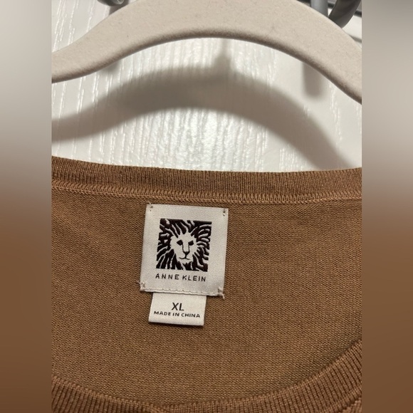 Anne Klein button down women’s XL Cardigan sweater brown contrast trim - Picture 5 of 15